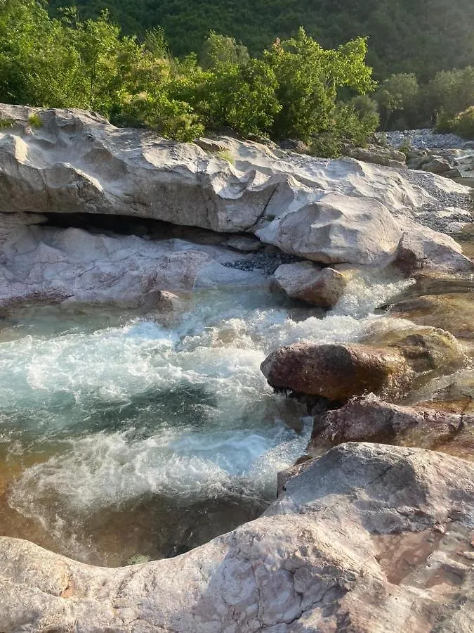 Driti Gh Nderlysa Hotel Shkodër Gasthuis